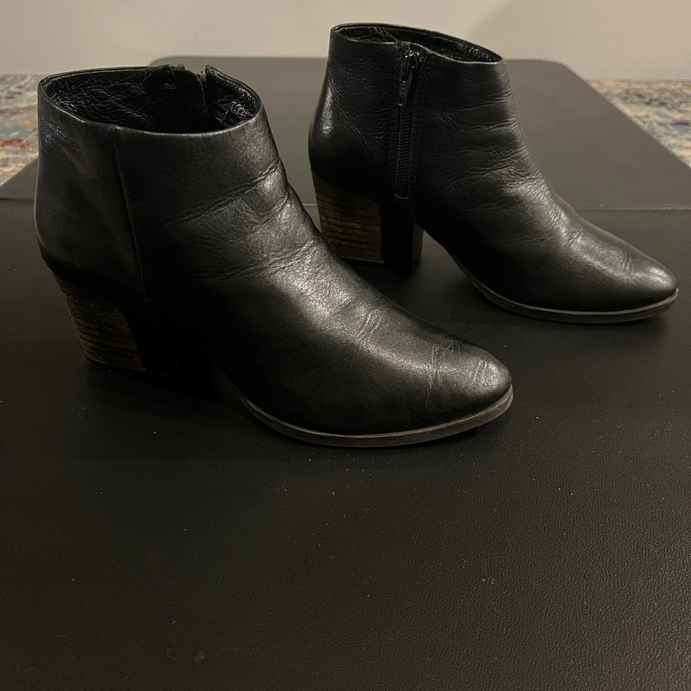 Yuko Imanishi Leather Zip Booties Black | 5 / 6